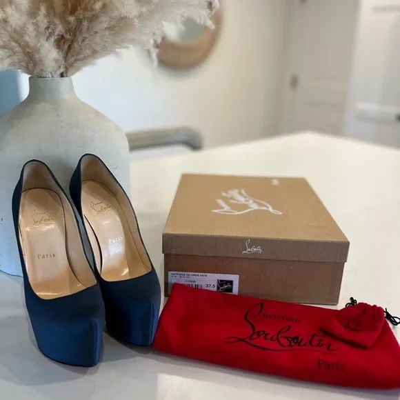 Christian Louboutin DAFFODILE 160 CREPE SATIN size 7.5 - Picture 14 of 15